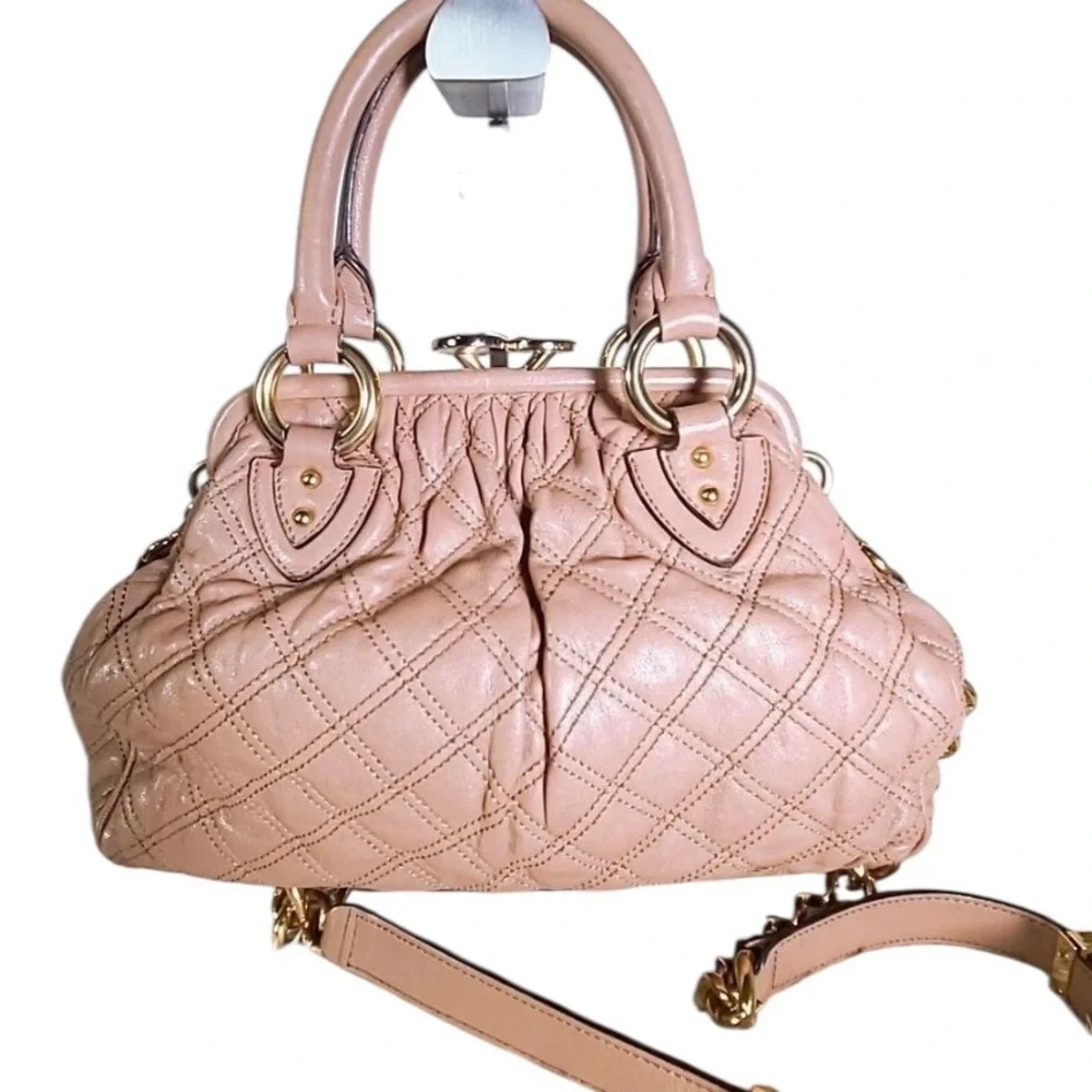 Marc Jacobs large nude quilted STAM  handbag removable chain strap gold hardware